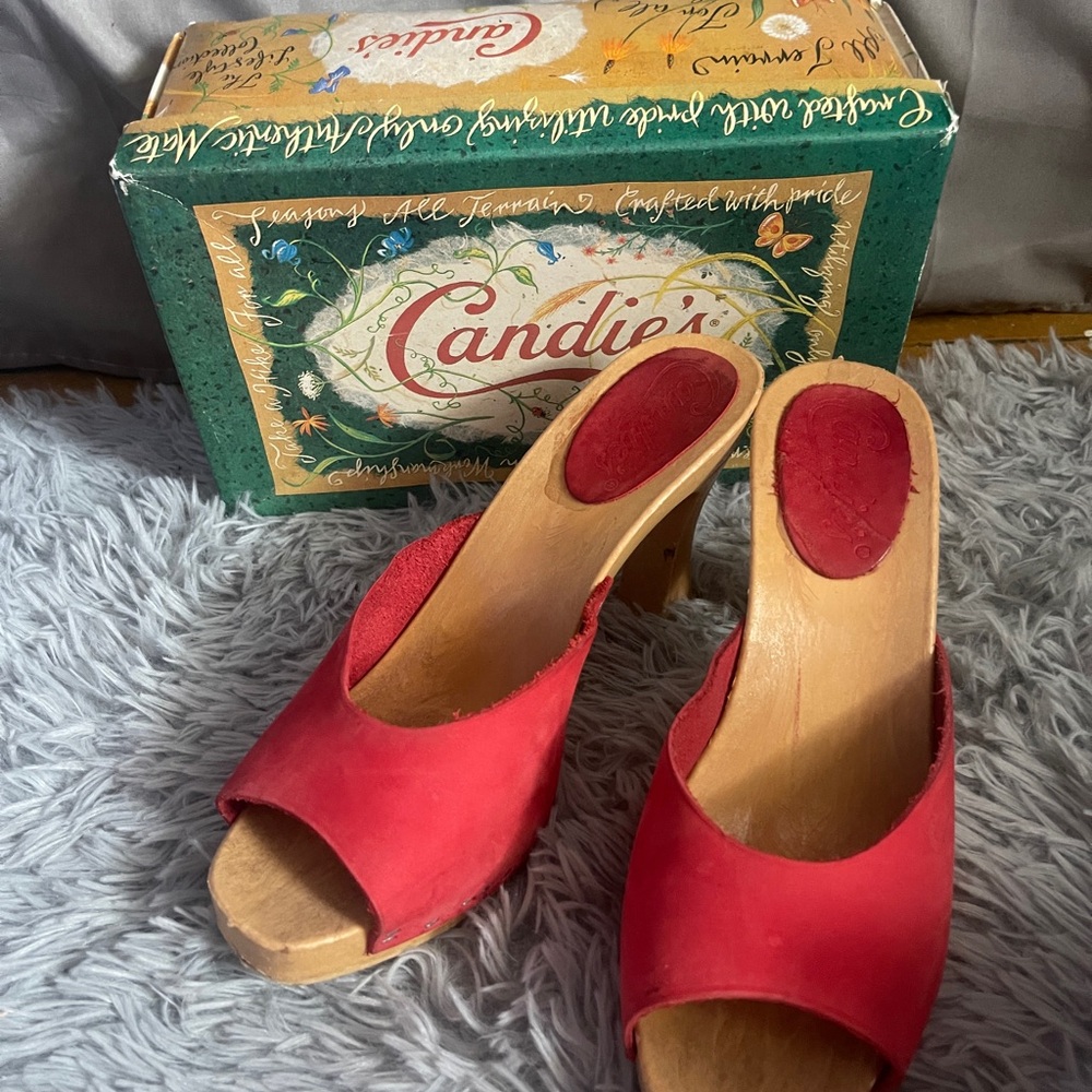 Original vintage Candie’s Slides size 8